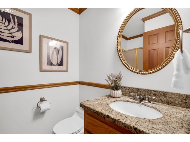 5504 WESTFIELD Ct, Lake Oswego, OR 97035