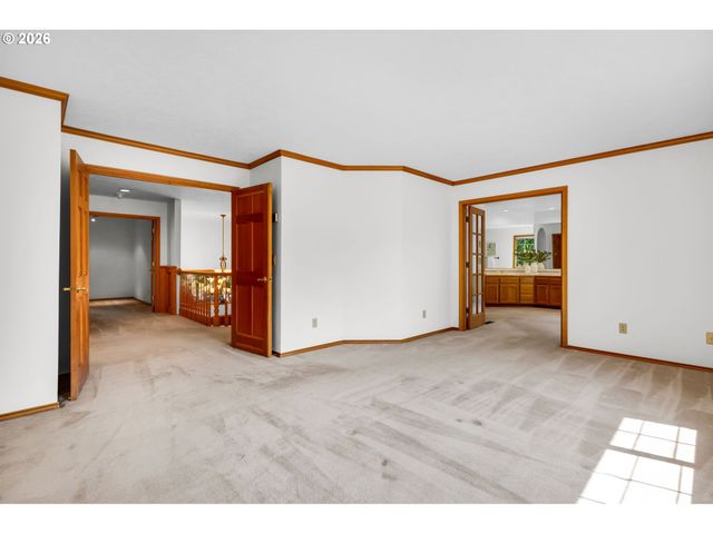 5504 WESTFIELD Ct, Lake Oswego, OR 97035