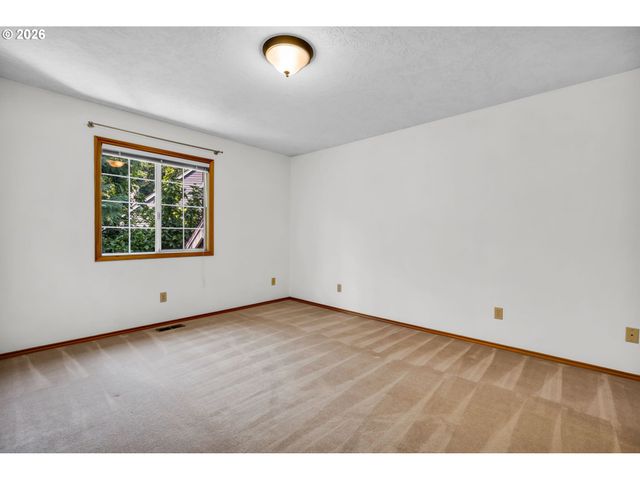 5504 WESTFIELD Ct, Lake Oswego, OR 97035