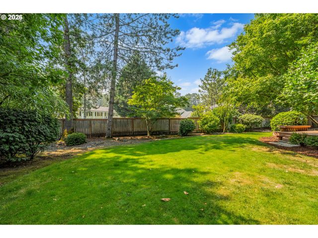 5504 WESTFIELD Ct, Lake Oswego, OR 97035