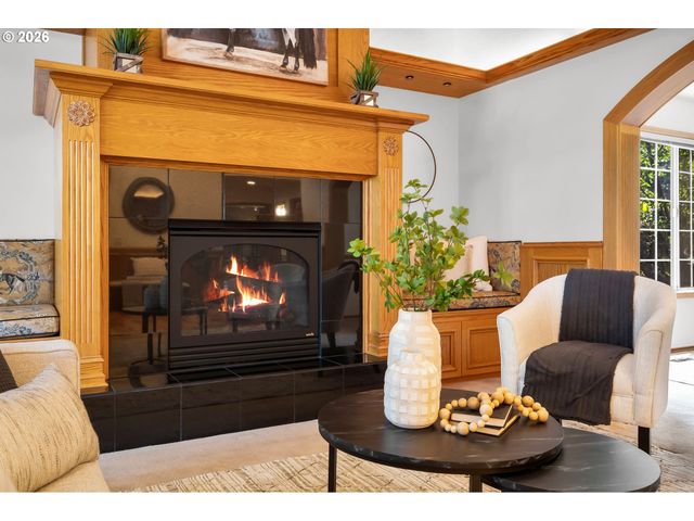 5504 WESTFIELD Ct, Lake Oswego, OR 97035