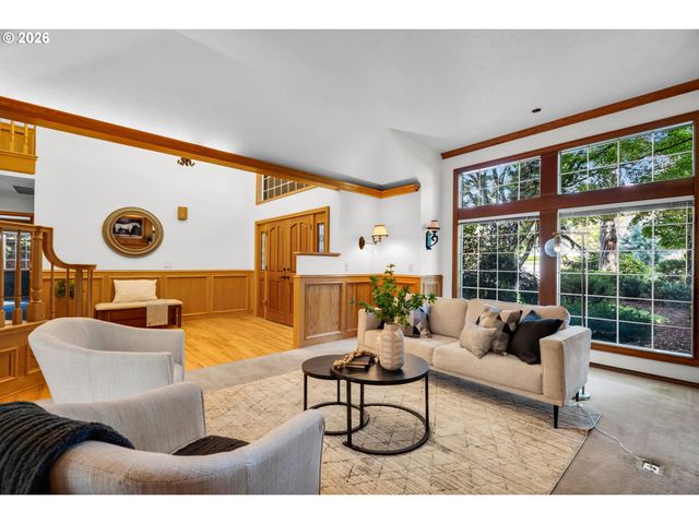 5504 WESTFIELD Ct, Lake Oswego, OR 97035