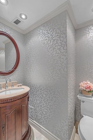 10185 Collins Ave PH23, Bal Harbour, FL 33154