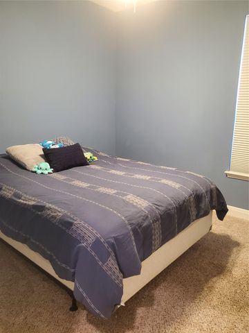 313 Los Cobos LN, Georgetown, TX 78626