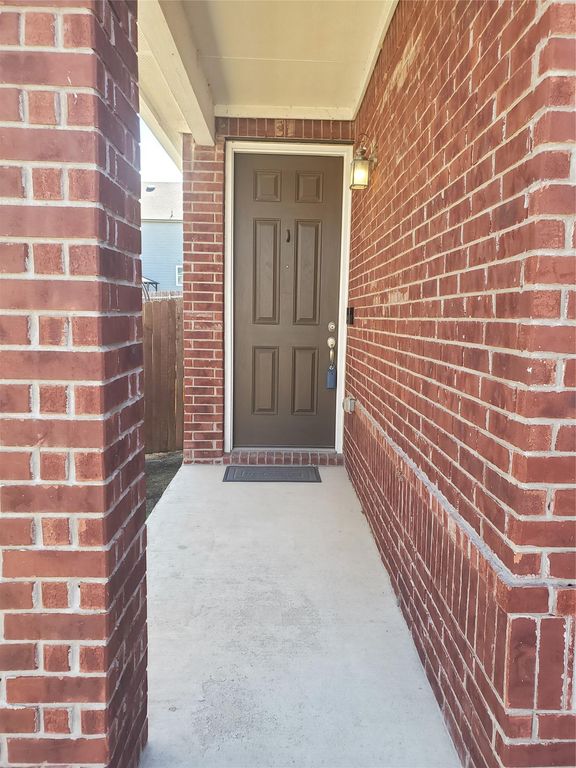 313 Los Cobos LN, Georgetown, TX 78626