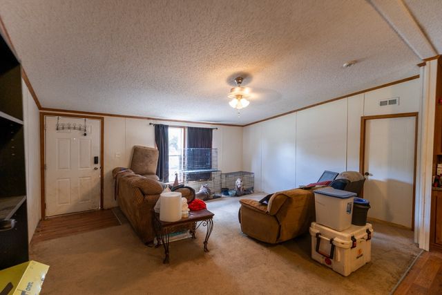 902 Commerce Street, Newcastle, TX 76372