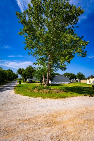 902 Commerce Street, Newcastle, TX 76372