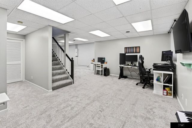 17802 Monroe Street, Omaha, NE 68135