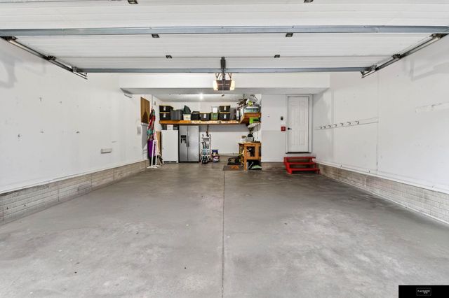 17802 Monroe Street, Omaha, NE 68135