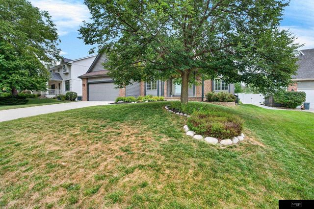 17802 Monroe Street, Omaha, NE 68135