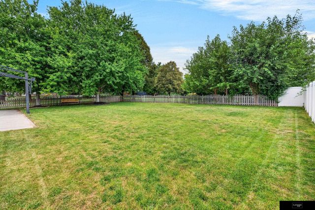 17802 Monroe Street, Omaha, NE 68135
