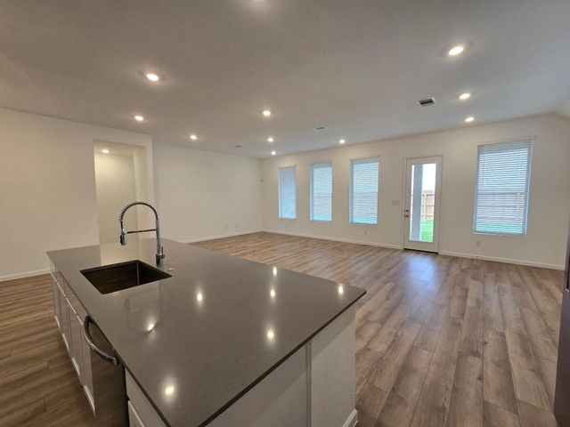 2809 Palm Branch Drive, Texas City, TX 77568