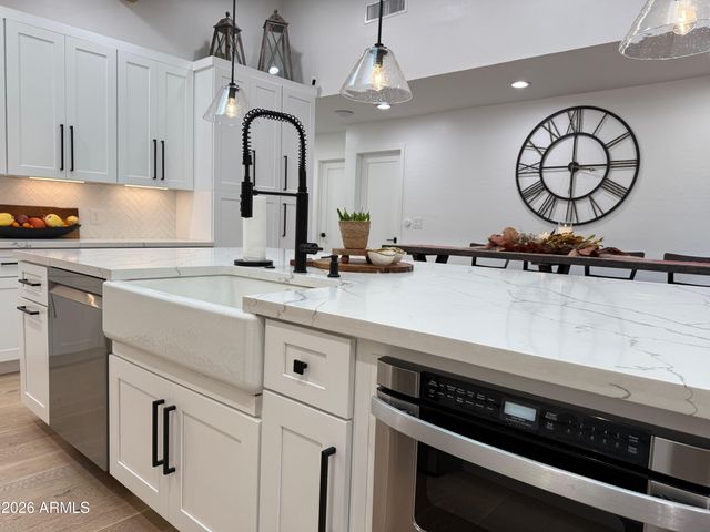 10952 E VILLA PARK Street, Chandler, AZ 85248