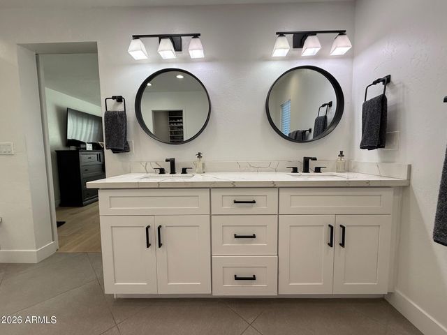 10952 E VILLA PARK Street, Chandler, AZ 85248