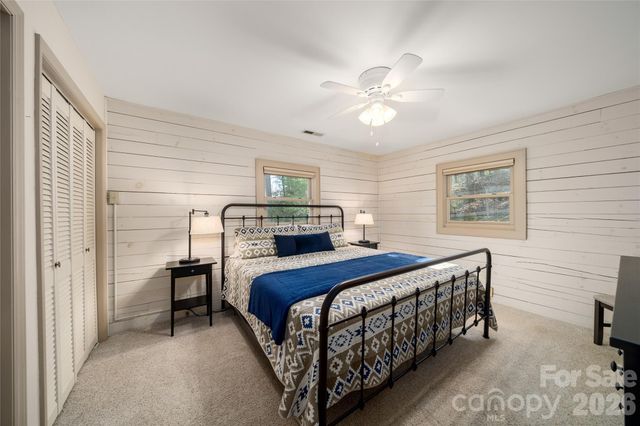 37 Cherokee Trail, Fletcher, NC 28732