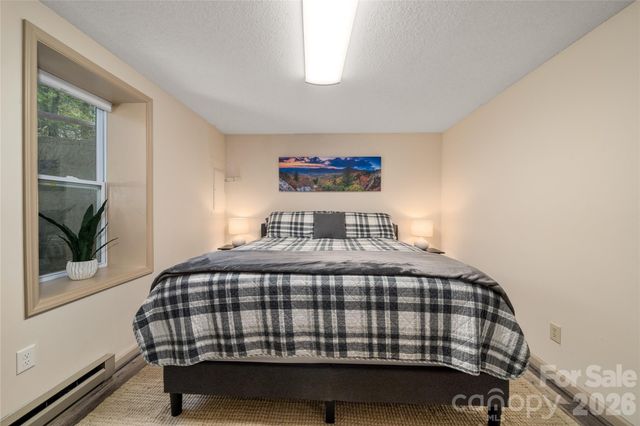 37 Cherokee Trail, Fletcher, NC 28732