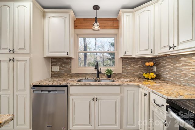 37 Cherokee Trail, Fletcher, NC 28732