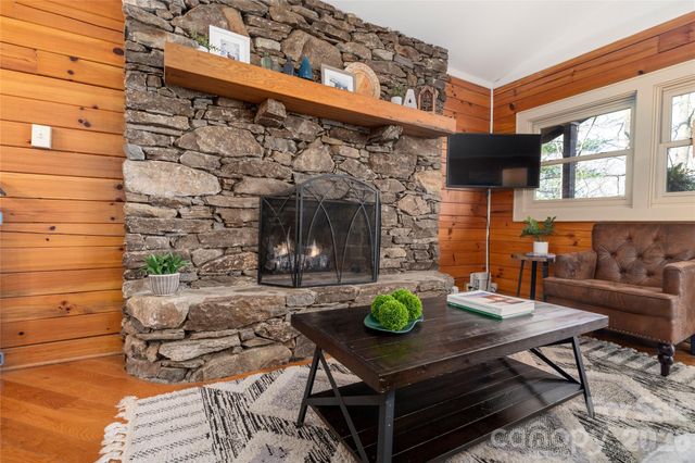 37 Cherokee Trail, Fletcher, NC 28732