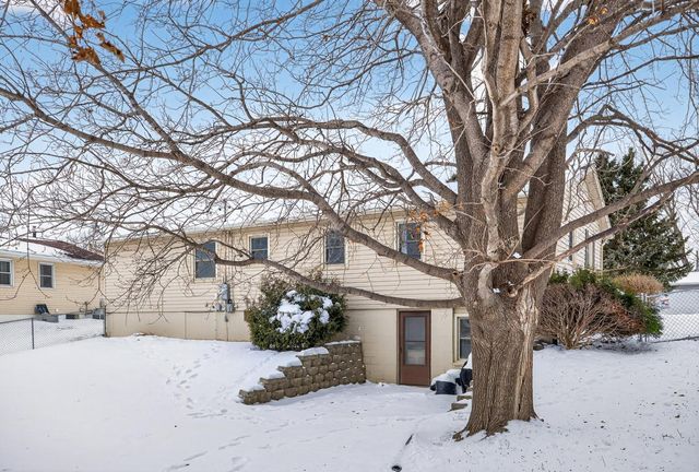 320 1st Street NW, Byron, MN 55920