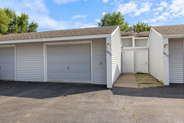 8855 Ironwood Avenue S, Cottage Grove, MN 55016