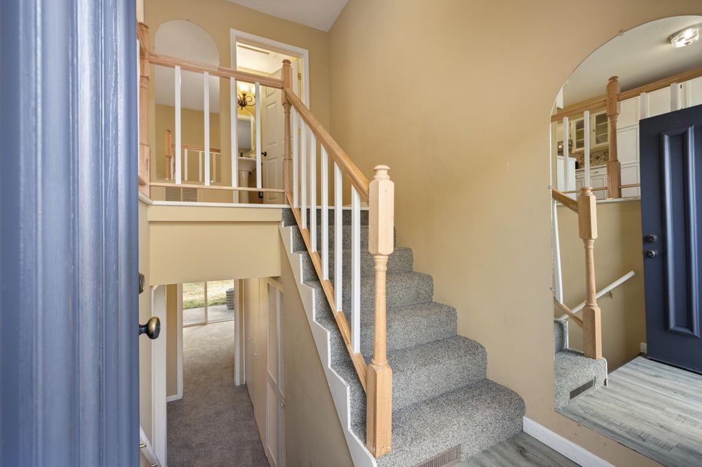 8855 Ironwood Avenue S, Cottage Grove, MN 55016