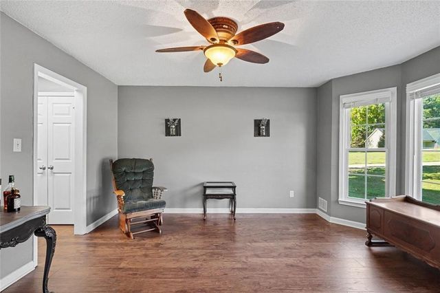 285 Creekside Way, Mcdonough, GA 30252