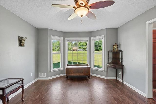 285 Creekside Way, Mcdonough, GA 30252