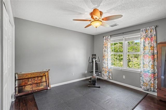 285 Creekside Way, Mcdonough, GA 30252