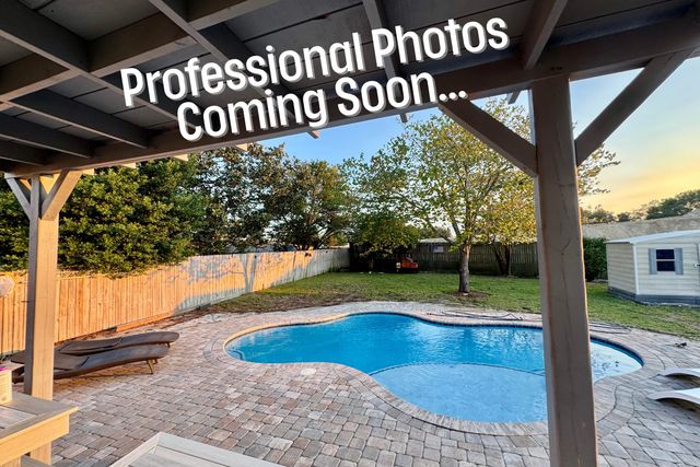 608 Legion Drive, Destin, FL 32541