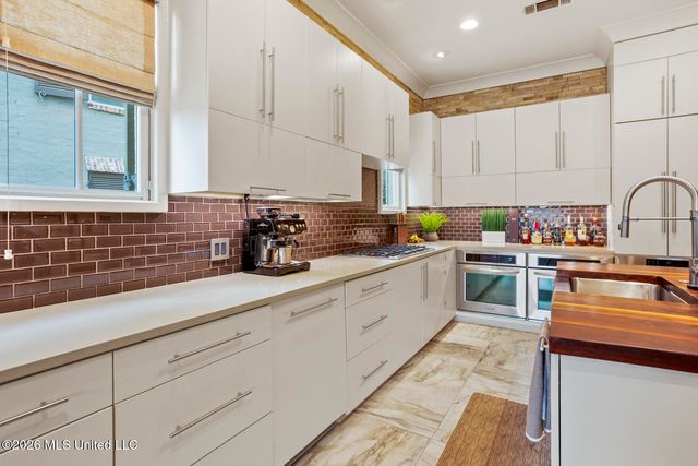 216 Eastpark Street, Ridgeland, MS 39157