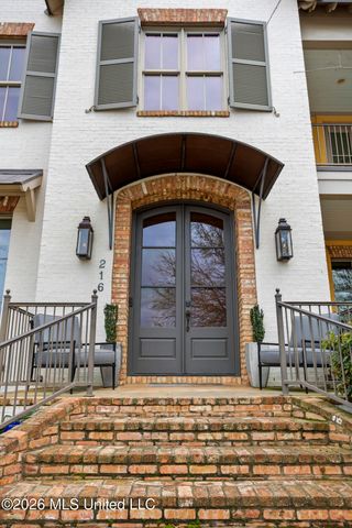 216 Eastpark Street, Ridgeland, MS 39157