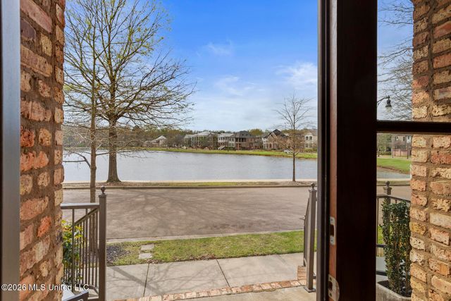 216 Eastpark Street, Ridgeland, MS 39157