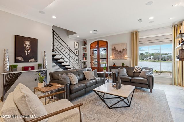 216 Eastpark Street, Ridgeland, MS 39157