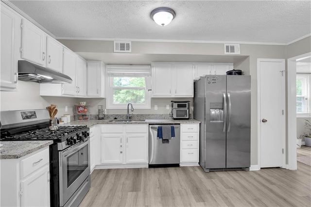 3547 Chinaberry Lane, Snellville, GA 30039