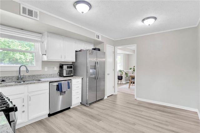 3547 Chinaberry Lane, Snellville, GA 30039
