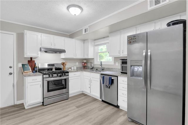 3547 Chinaberry Lane, Snellville, GA 30039
