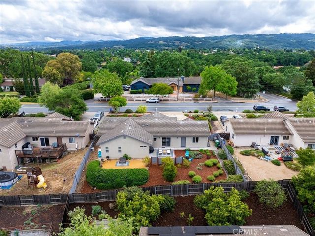 1280 Templeton Hills, Templeton, CA 93465