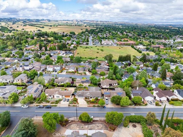 1280 Templeton Hills, Templeton, CA 93465