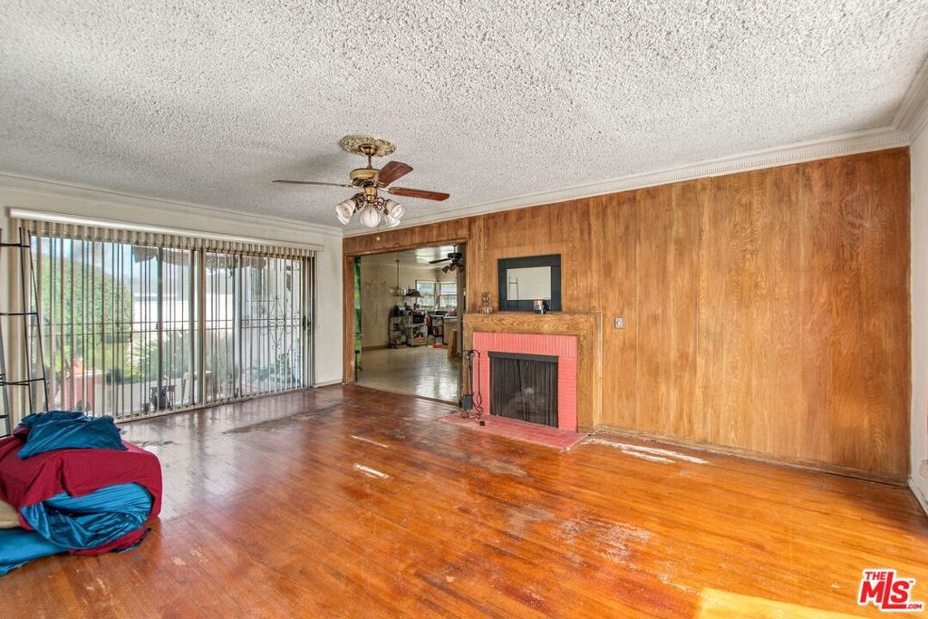 3436 S Dunsmuir Avenue, Los Angeles, CA 90016 — photo 2
