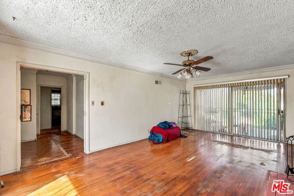 3436 S Dunsmuir Avenue, Los Angeles, CA 90016 — photo 3
