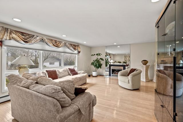 8 Summit View Dr., Swampscott, MA 01907