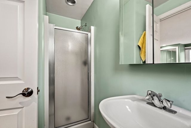 8 Summit View Dr., Swampscott, MA 01907