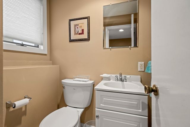 8 Summit View Dr., Swampscott, MA 01907