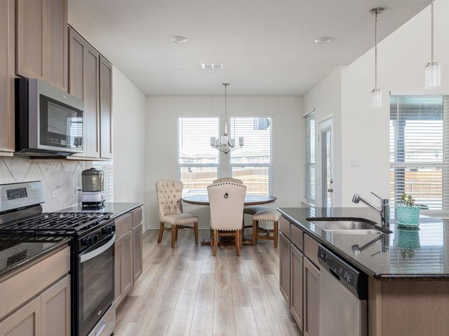 3814 Riardo DR, Round Rock, TX 78665