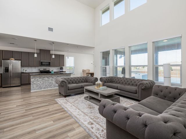 3814 Riardo DR, Round Rock, TX 78665