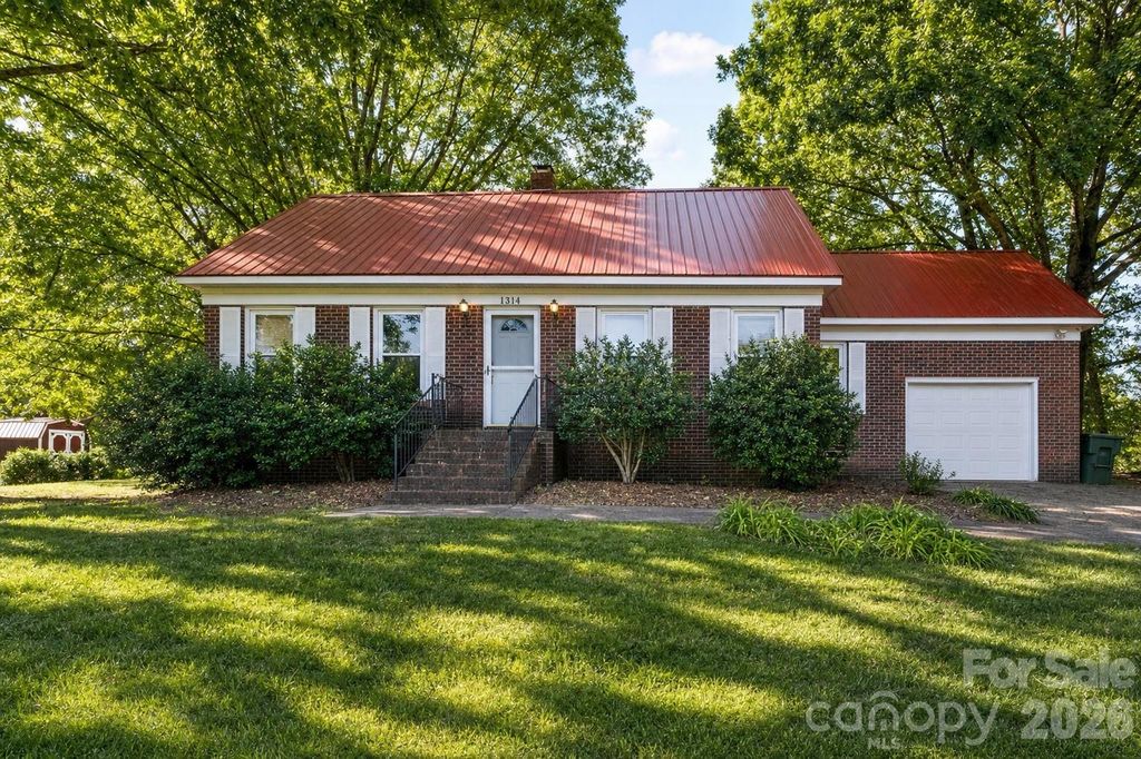 1314 Shady Oak Trail, Gastonia, NC 28052