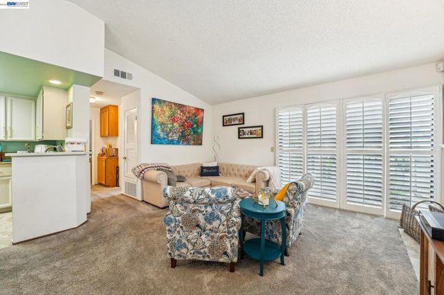 38764 Huntington Cir, Fremont, CA 94536