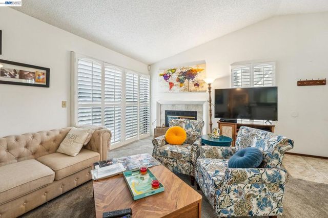 38764 Huntington Cir, Fremont, CA 94536