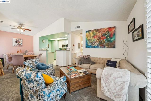 38764 Huntington Cir, Fremont, CA 94536