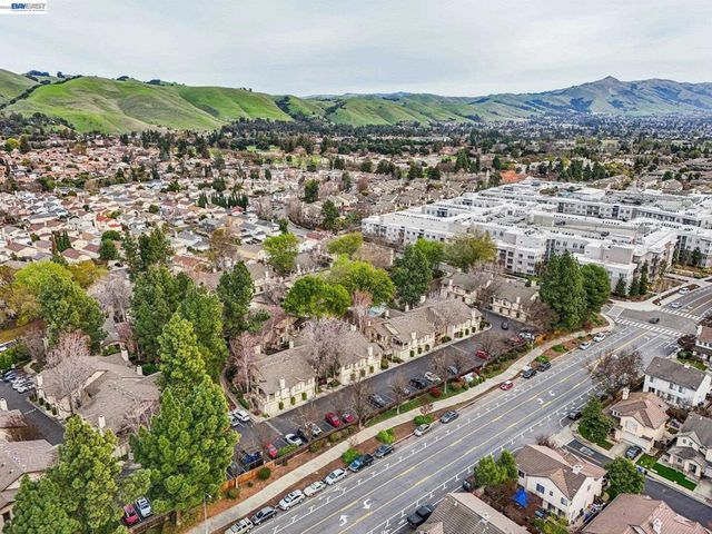 38764 Huntington Cir, Fremont, CA 94536